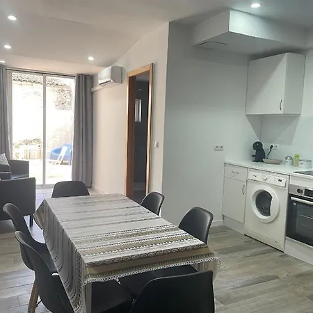 Piso En El Centro Del Vendrell. Entero. Appartement *