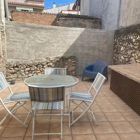 Piso En El Centro Del Vendrell. Entero. * 埃勒凡达尔